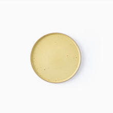 Load image into Gallery viewer, Flat Plate / Lemon Yellow