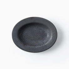 Load image into Gallery viewer, Pebble Oval Plate / M
