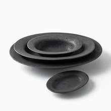Load image into Gallery viewer, Pebble Oval Plate / M