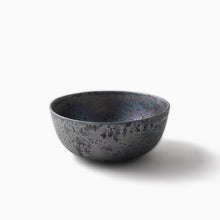 Load image into Gallery viewer, Round Bowl M
